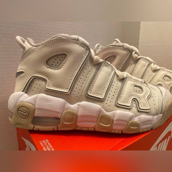 NIKE AIR MORE UPTEMPO (GS) - Picture 9 of 12
